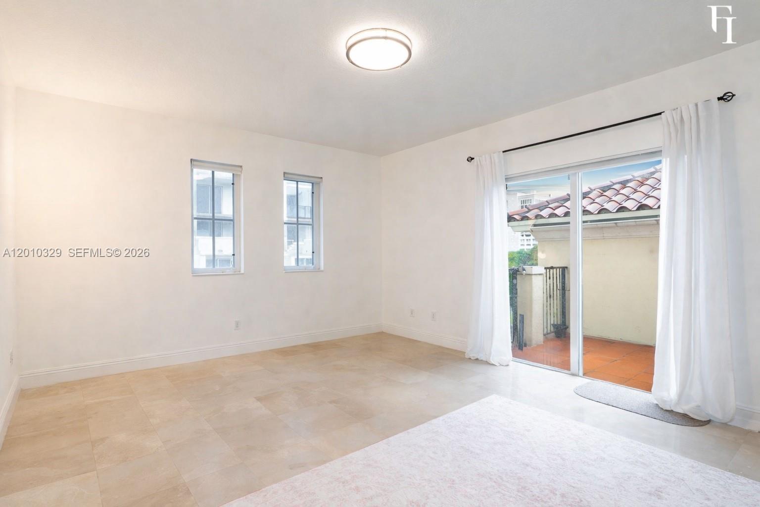 322 Madeira Ave #405 Coral Gables, FL 33134