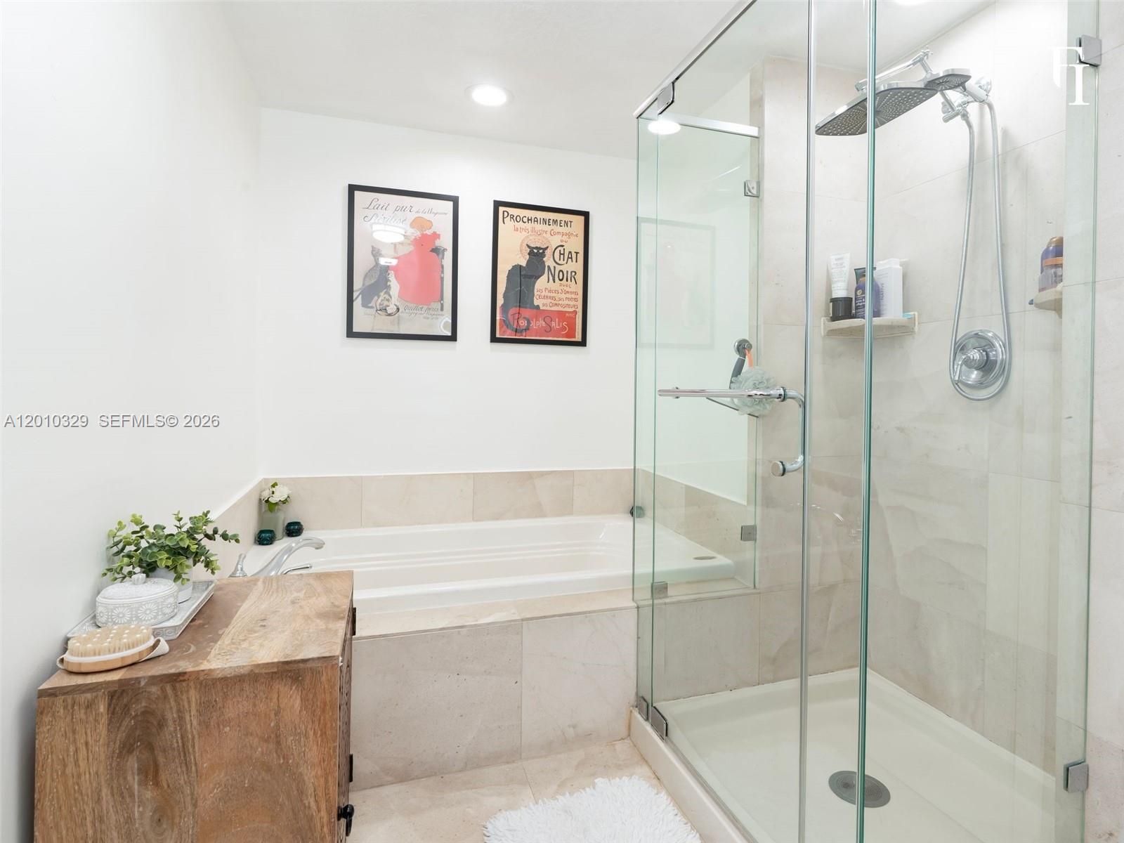 322 Madeira Ave #405 Coral Gables, FL 33134