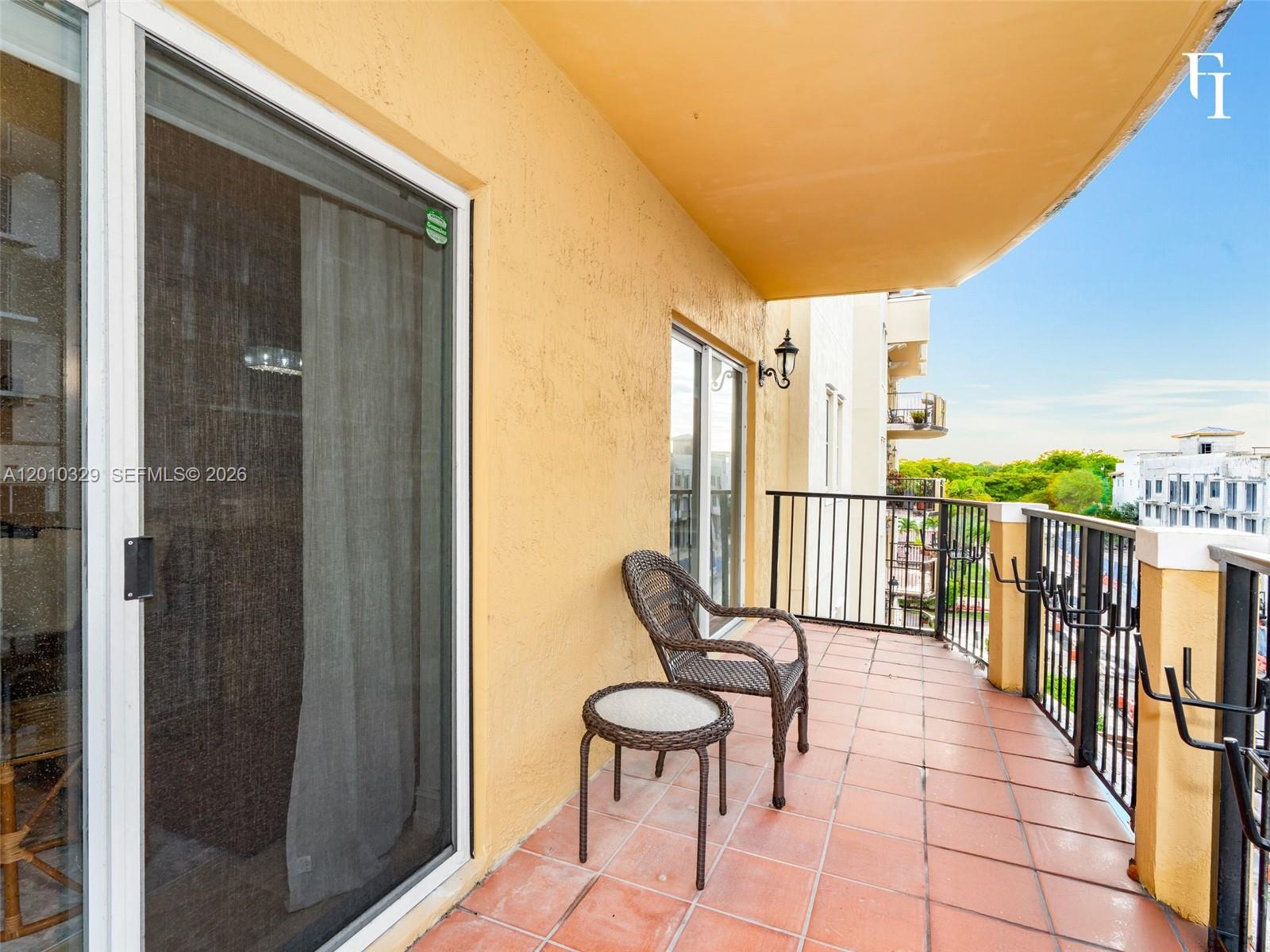 322 Madeira Ave #405 Coral Gables, FL 33134