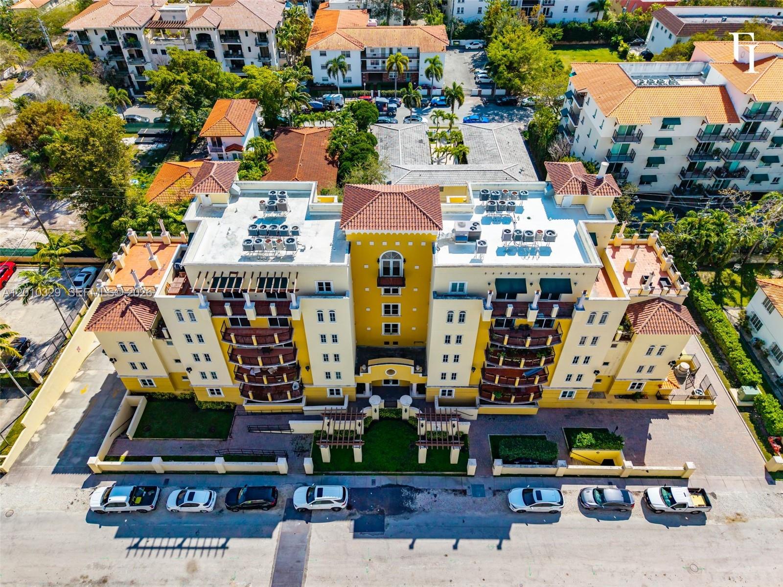 322 Madeira Ave #405 Coral Gables, FL 33134
