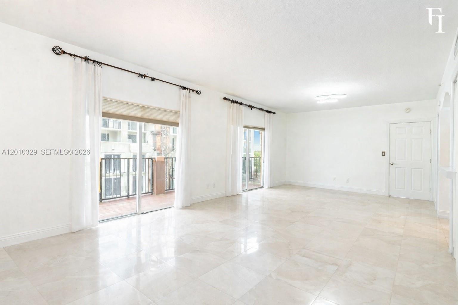 322 Madeira Ave #405 Coral Gables, FL 33134