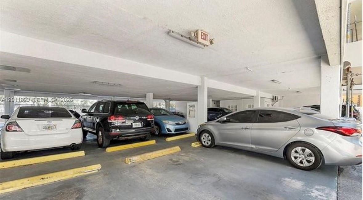 1130 11th St #4E Miami Beach, FL 33139