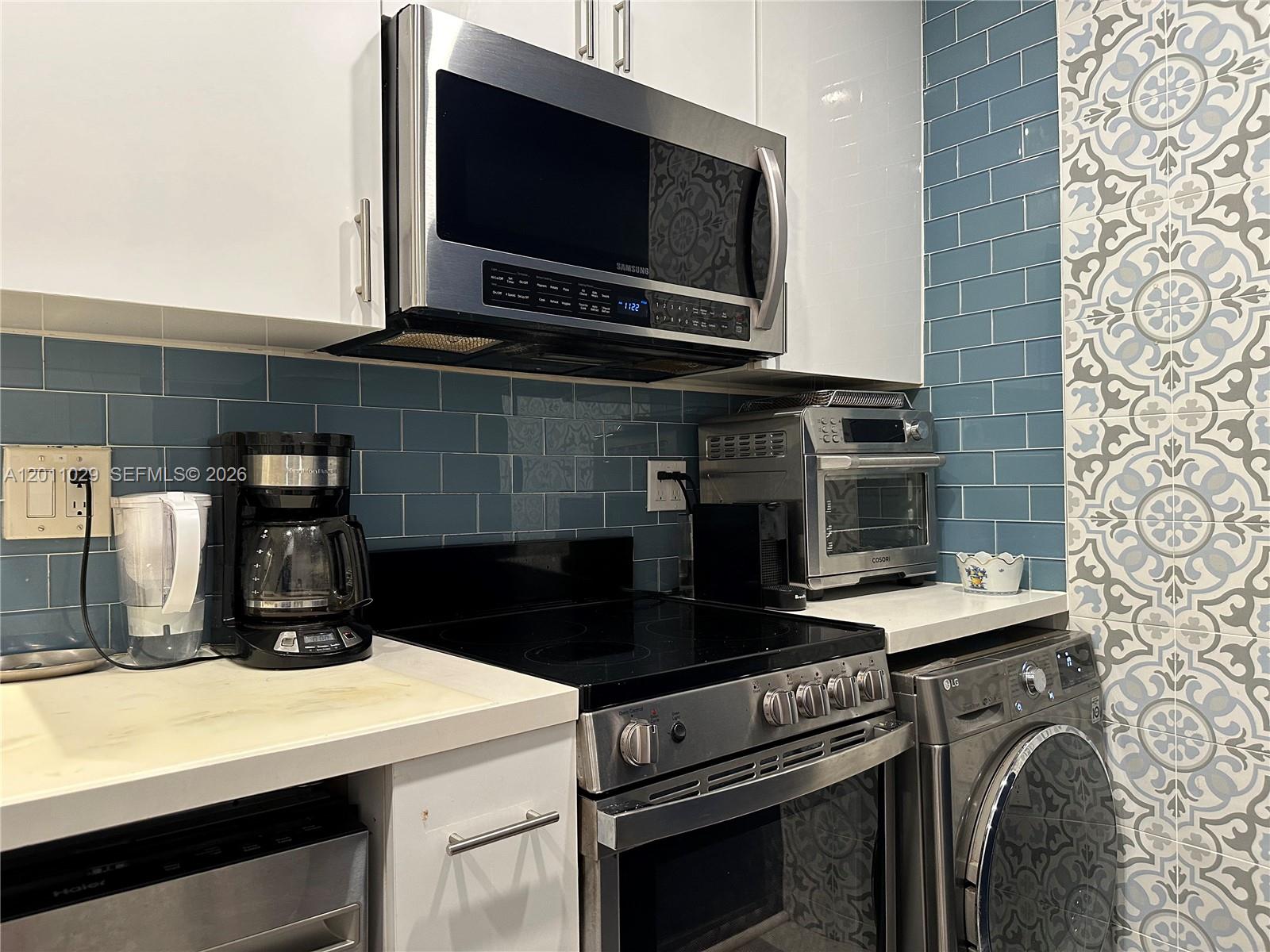 1130 11th St #4E Miami Beach, FL 33139