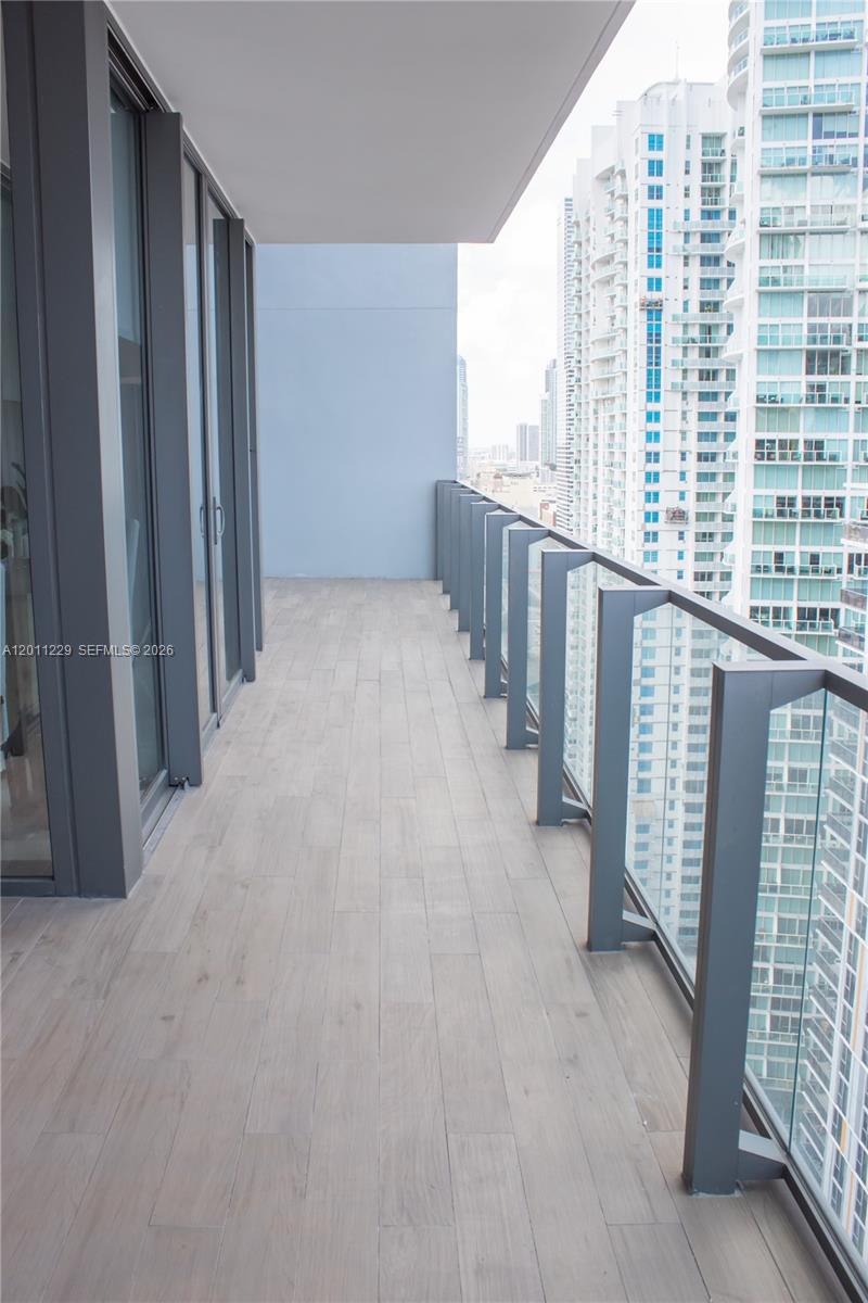 image Reach Brickell City Centre8