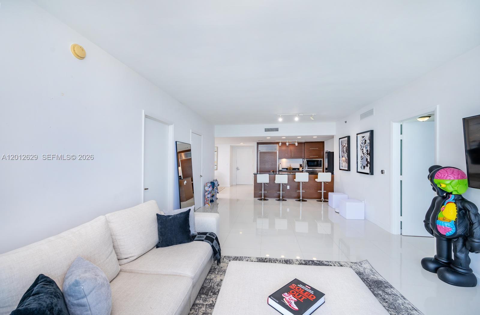 465 E Brickell Ave #5305 Miami, FL 33131