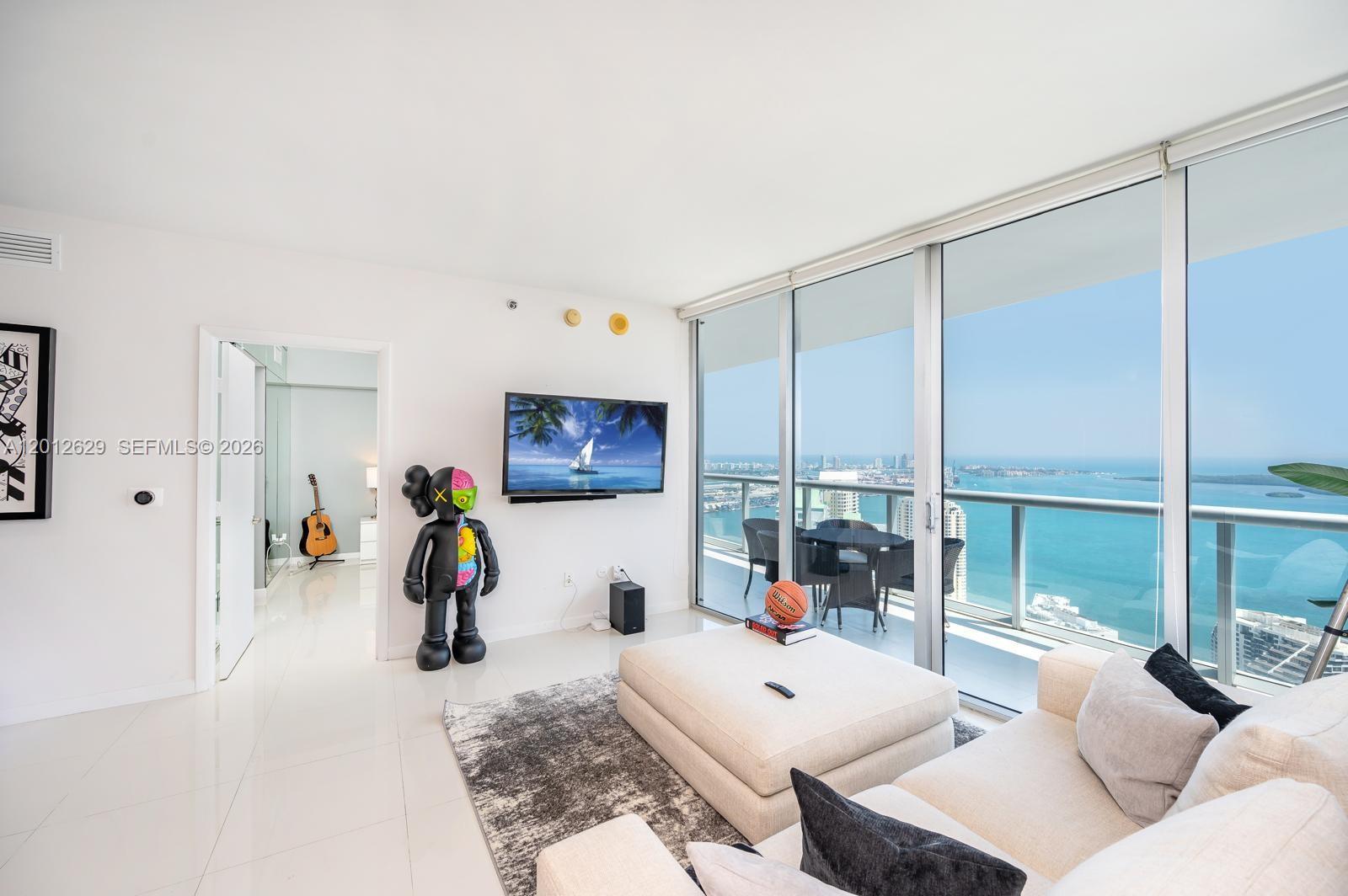 465 E Brickell Ave #5305 Miami, FL 33131