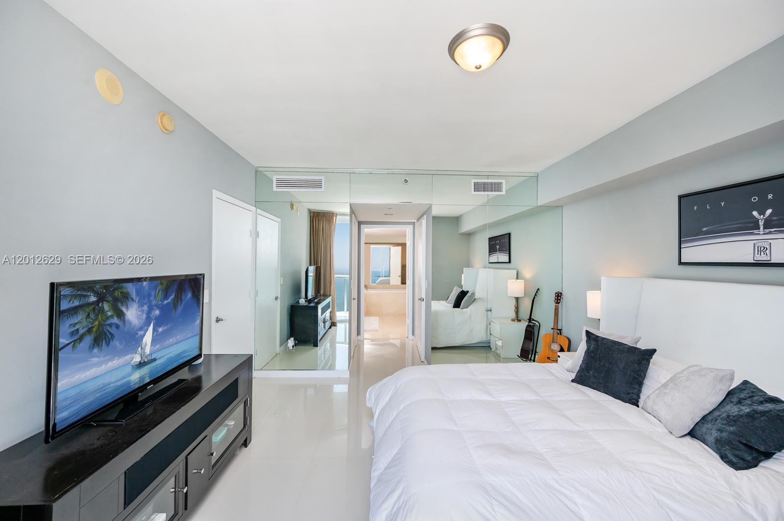 465 E Brickell Ave #5305 Miami, FL 33131