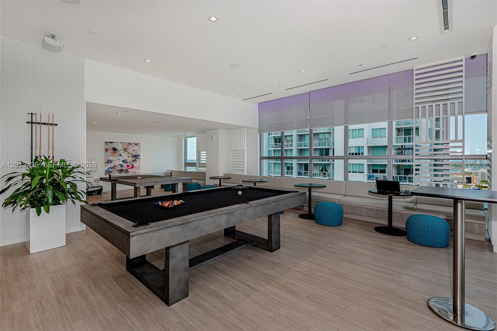 227 NE 2nd St #2206 Miami, FL 33132