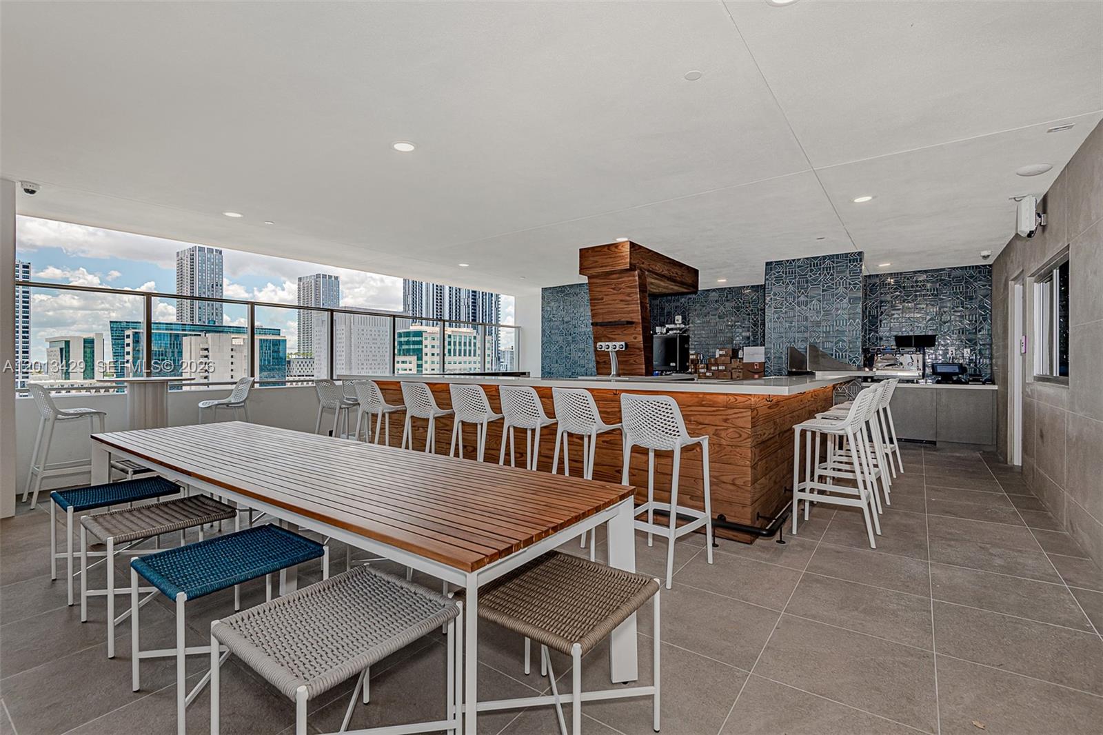 227 NE 2nd St #2206 Miami, FL 33132