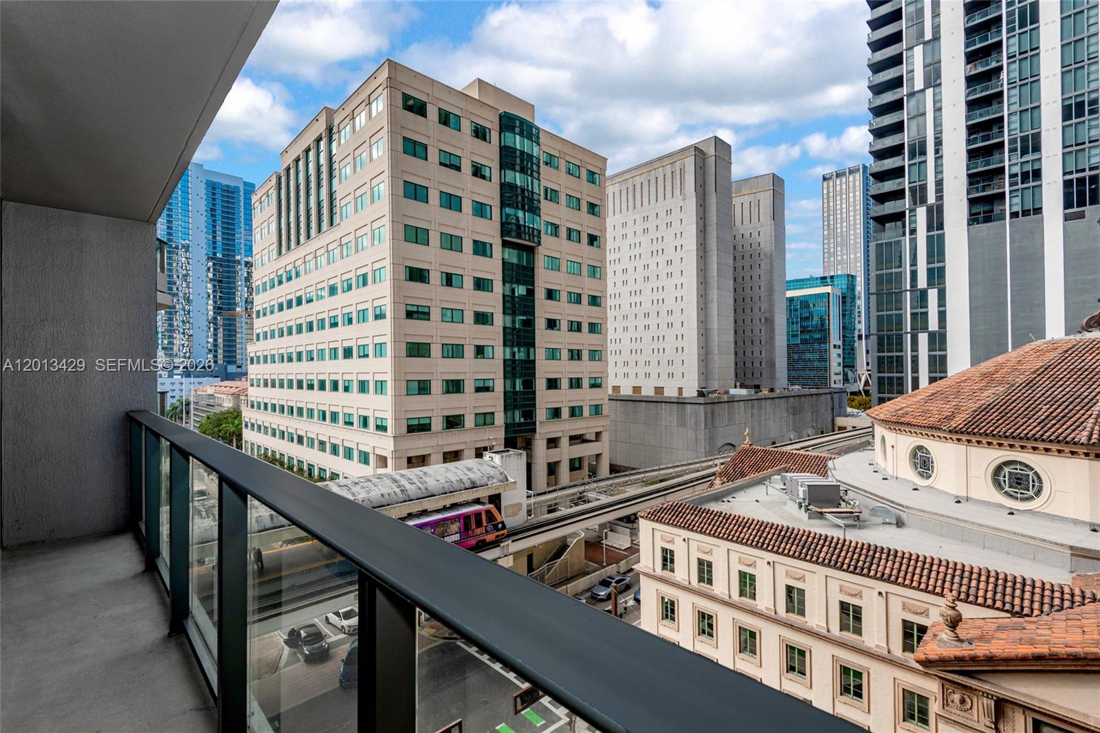 227 NE 2nd St #2206 Miami, FL 33132
