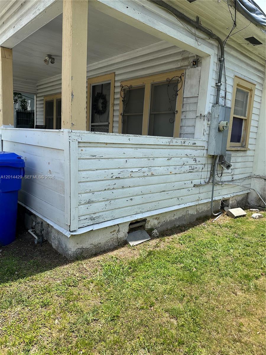 3566 Thomas Ave Miami, FL 33133