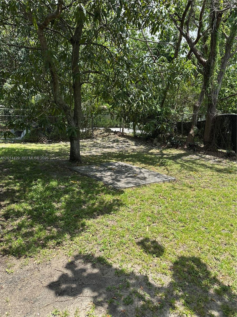 3566 Thomas Ave Miami, FL 33133