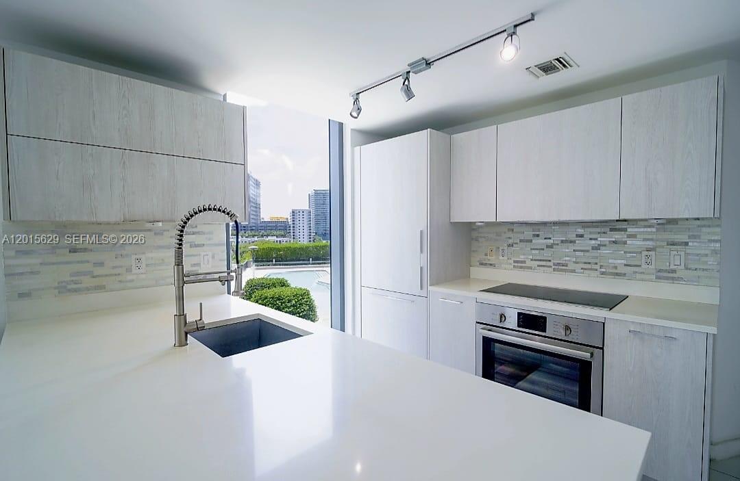 501 NE 31st St #608 Miami, FL 33137