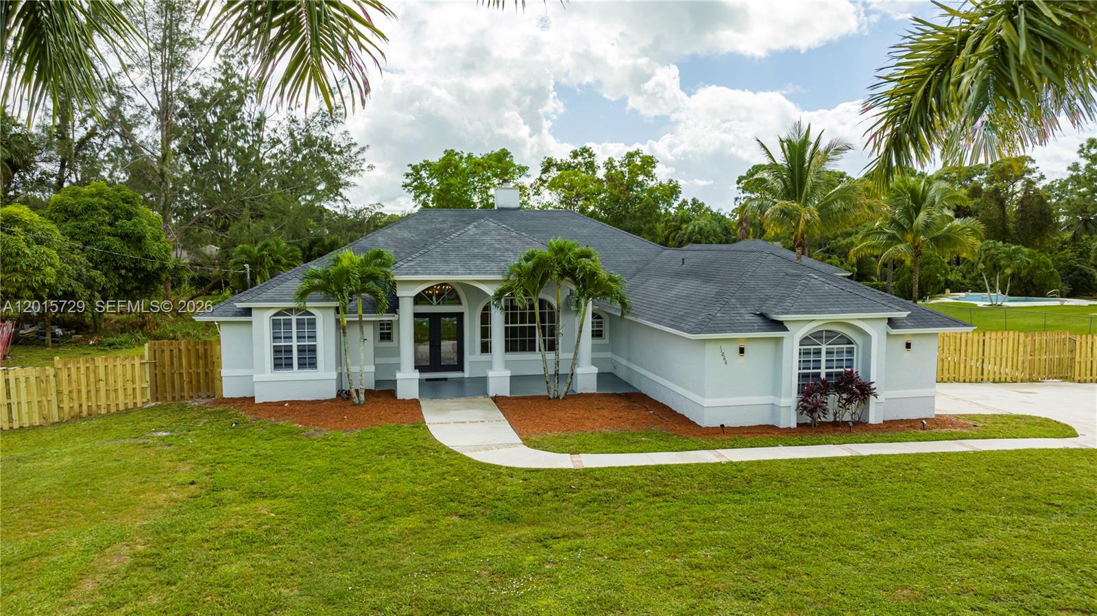 11066 N 46th Pl N West Palm Beach, FL 33411