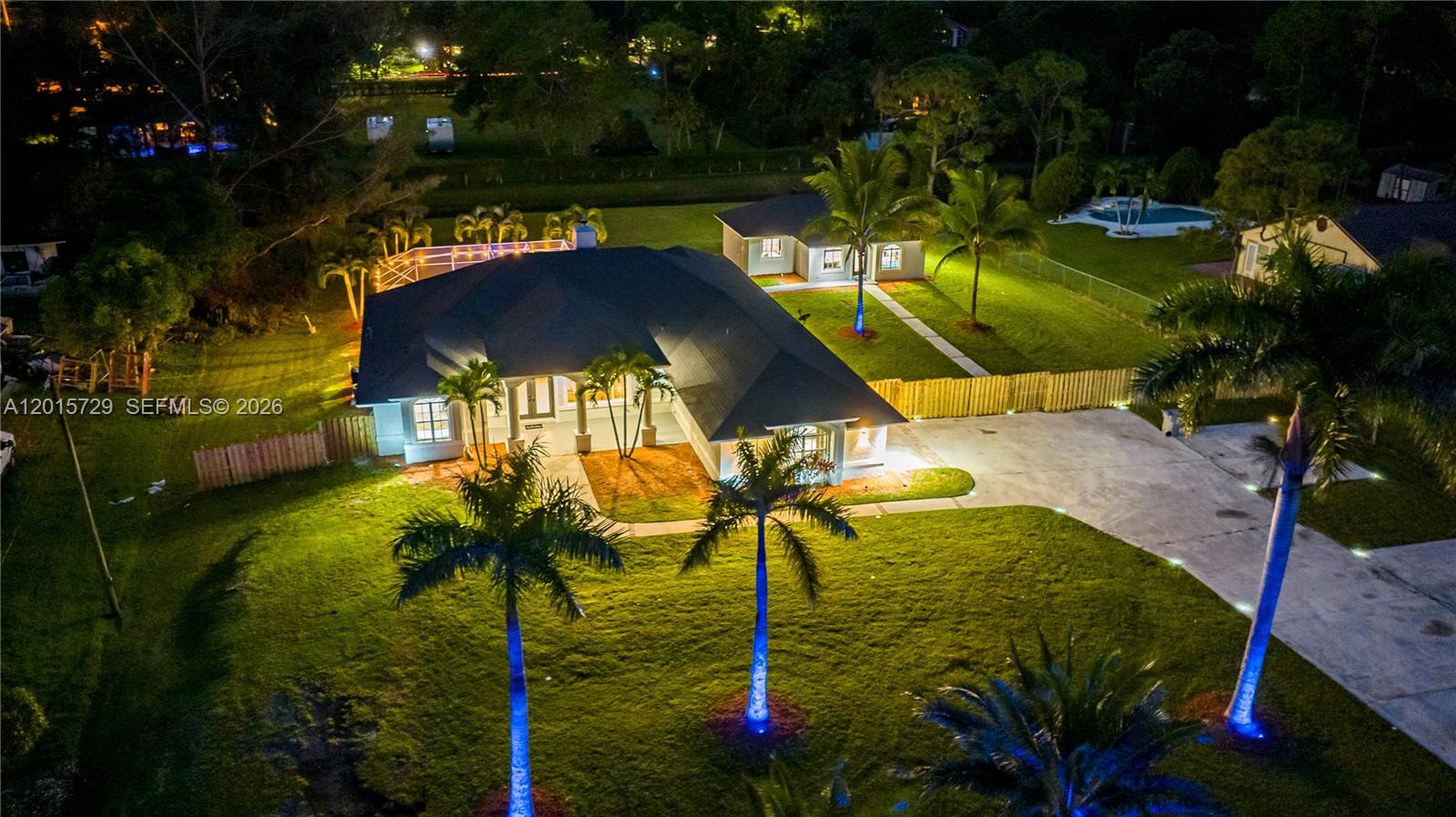 11066 N 46th Pl N West Palm Beach, FL 33411