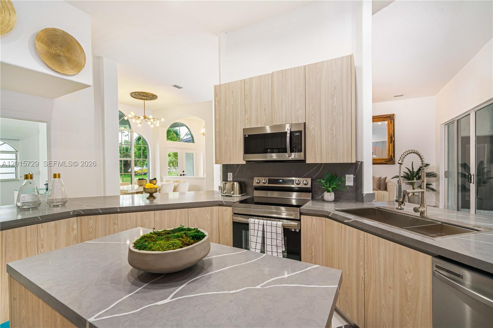 11066 N 46th Pl N West Palm Beach, FL 33411
