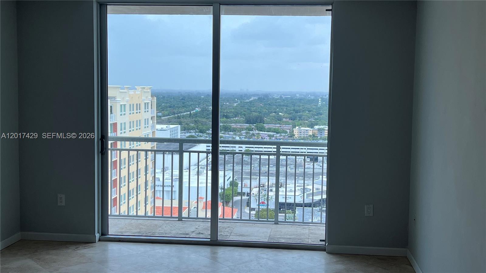 9055 SW 73rd Ct #2007 Miami, FL 33156