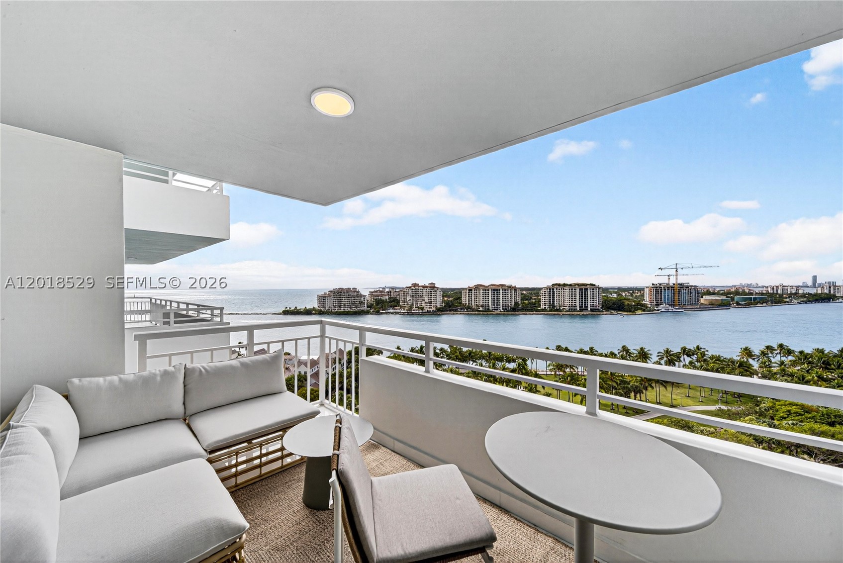 image South Pointe Towers13