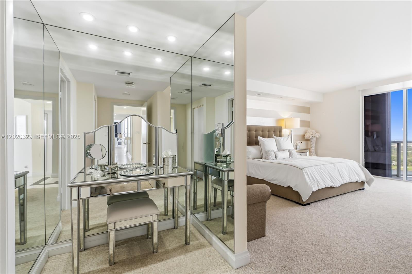 20281 E Country Clb Dr #2101 Aventura, FL 33180