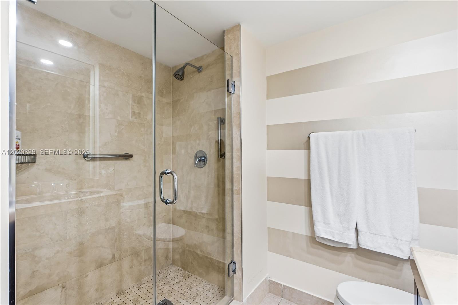 20281 E Country Clb Dr #2101 Aventura, FL 33180