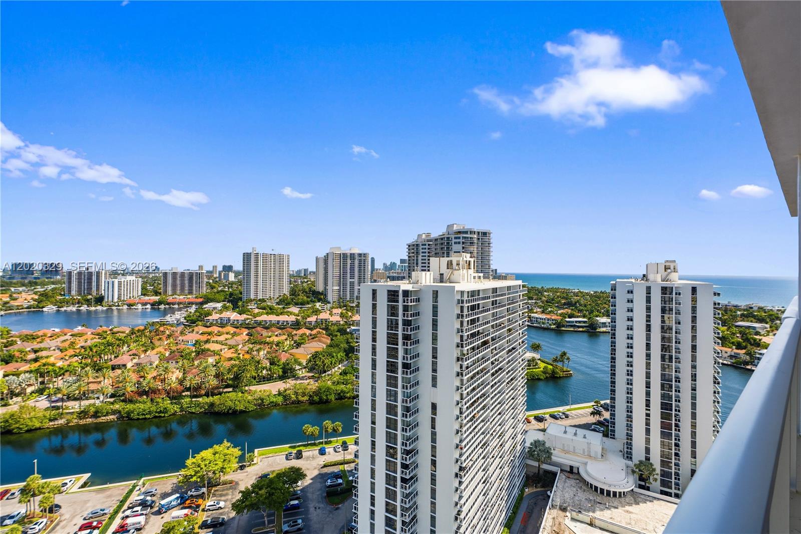 20281 E Country Clb Dr #2101 Aventura, FL 33180