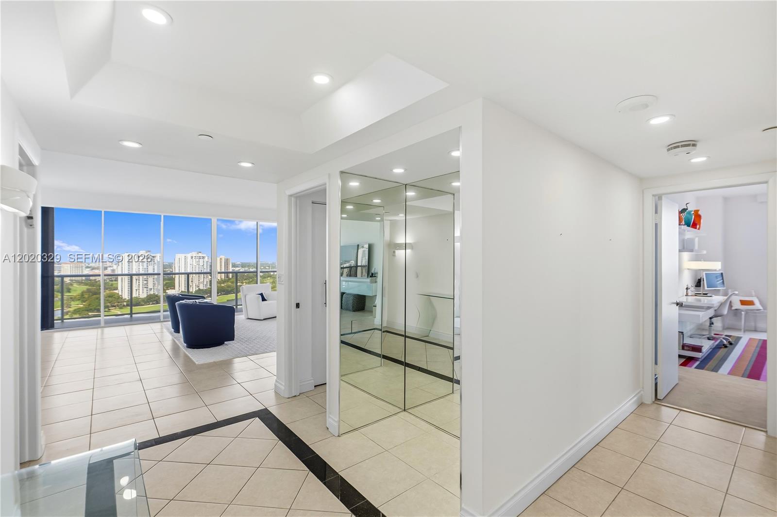 20281 E Country Clb Dr #2101 Aventura, FL 33180
