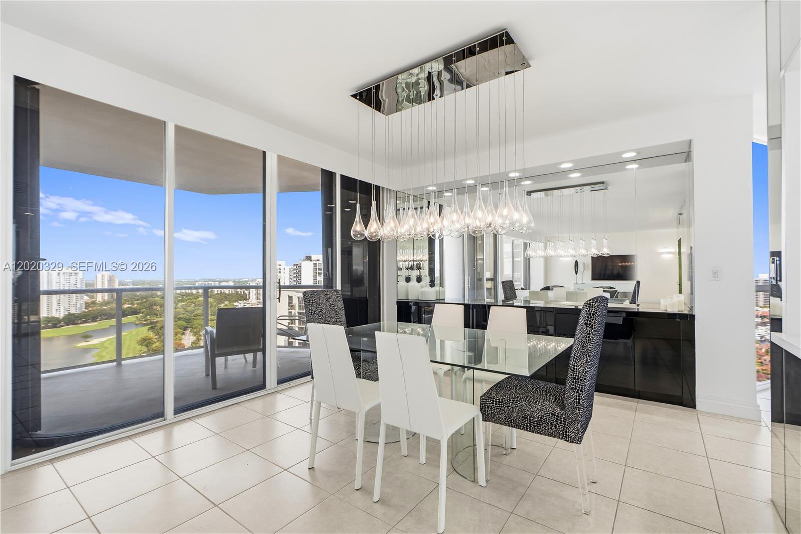 20281 E Country Clb Dr #2101 Aventura, FL 33180