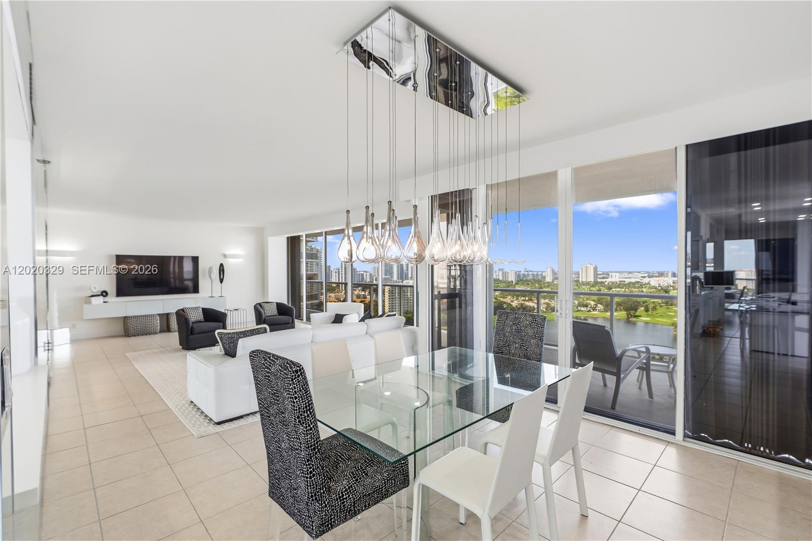 20281 E Country Clb Dr #2101 Aventura, FL 33180