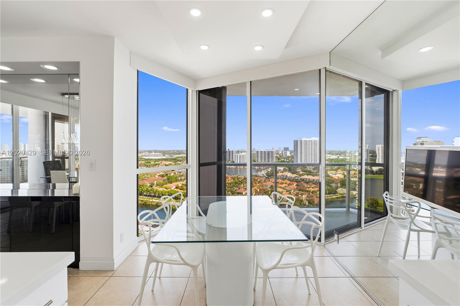 20281 E Country Clb Dr #2101 Aventura, FL 33180