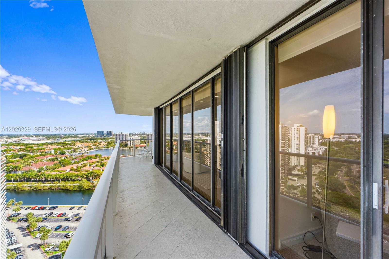 20281 E Country Clb Dr #2101 Aventura, FL 33180