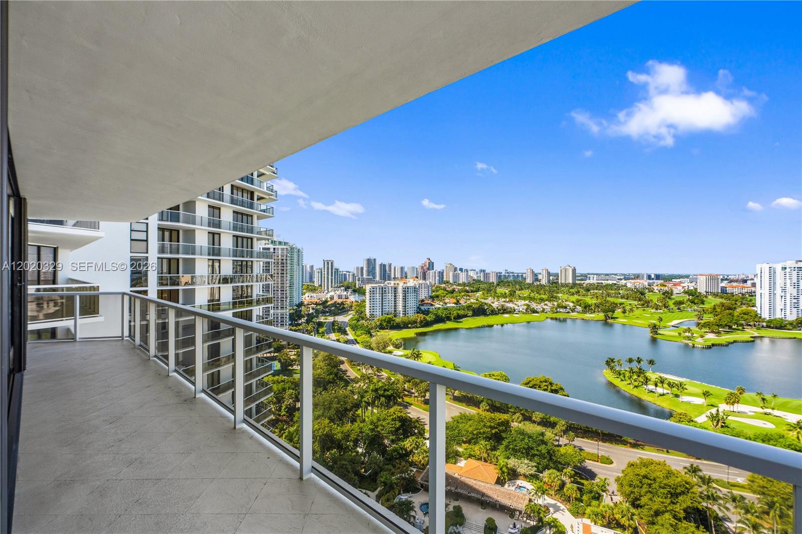 20281 E Country Clb Dr #2101 Aventura, FL 33180