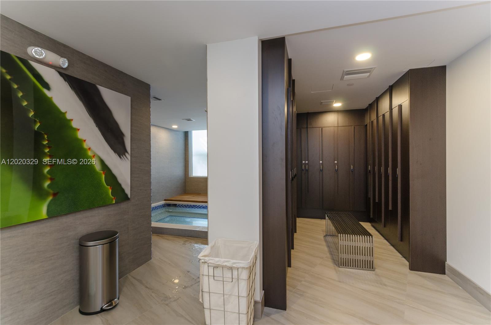 20281 E Country Clb Dr #2101 Aventura, FL 33180