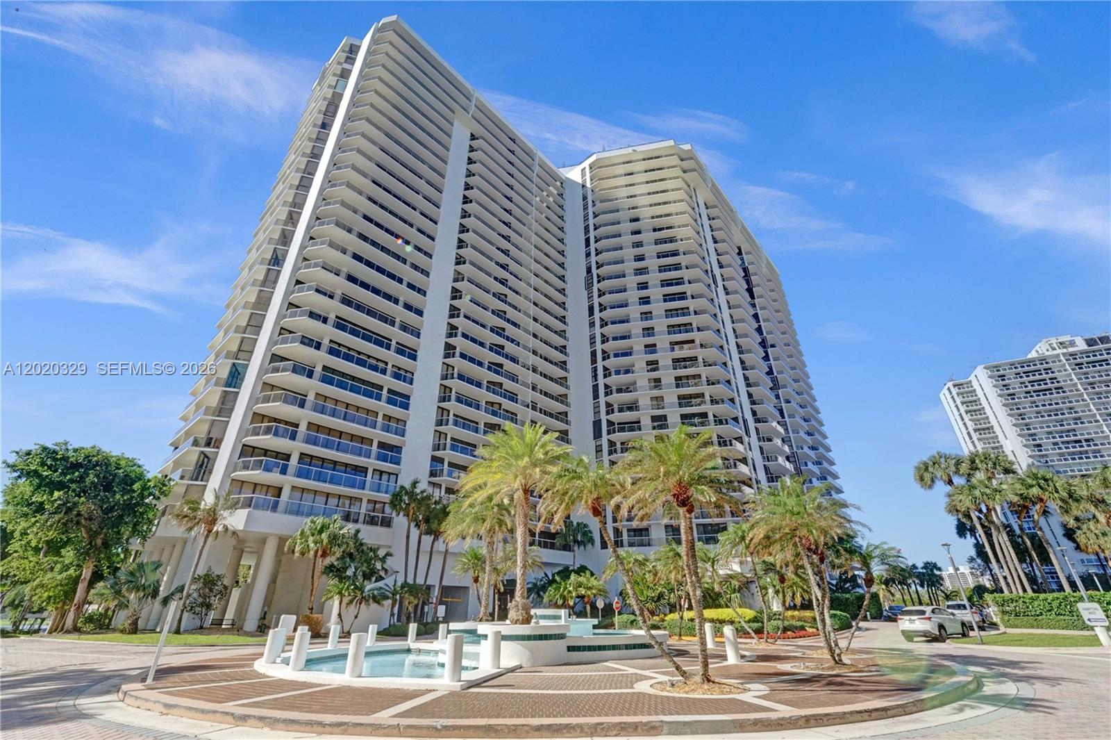 20281 E Country Clb Dr #2101 Aventura, FL 33180