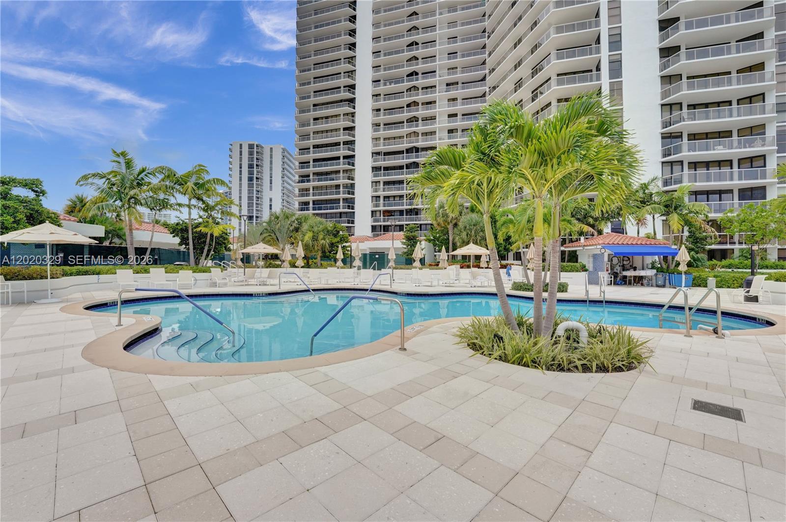 20281 E Country Clb Dr #2101 Aventura, FL 33180