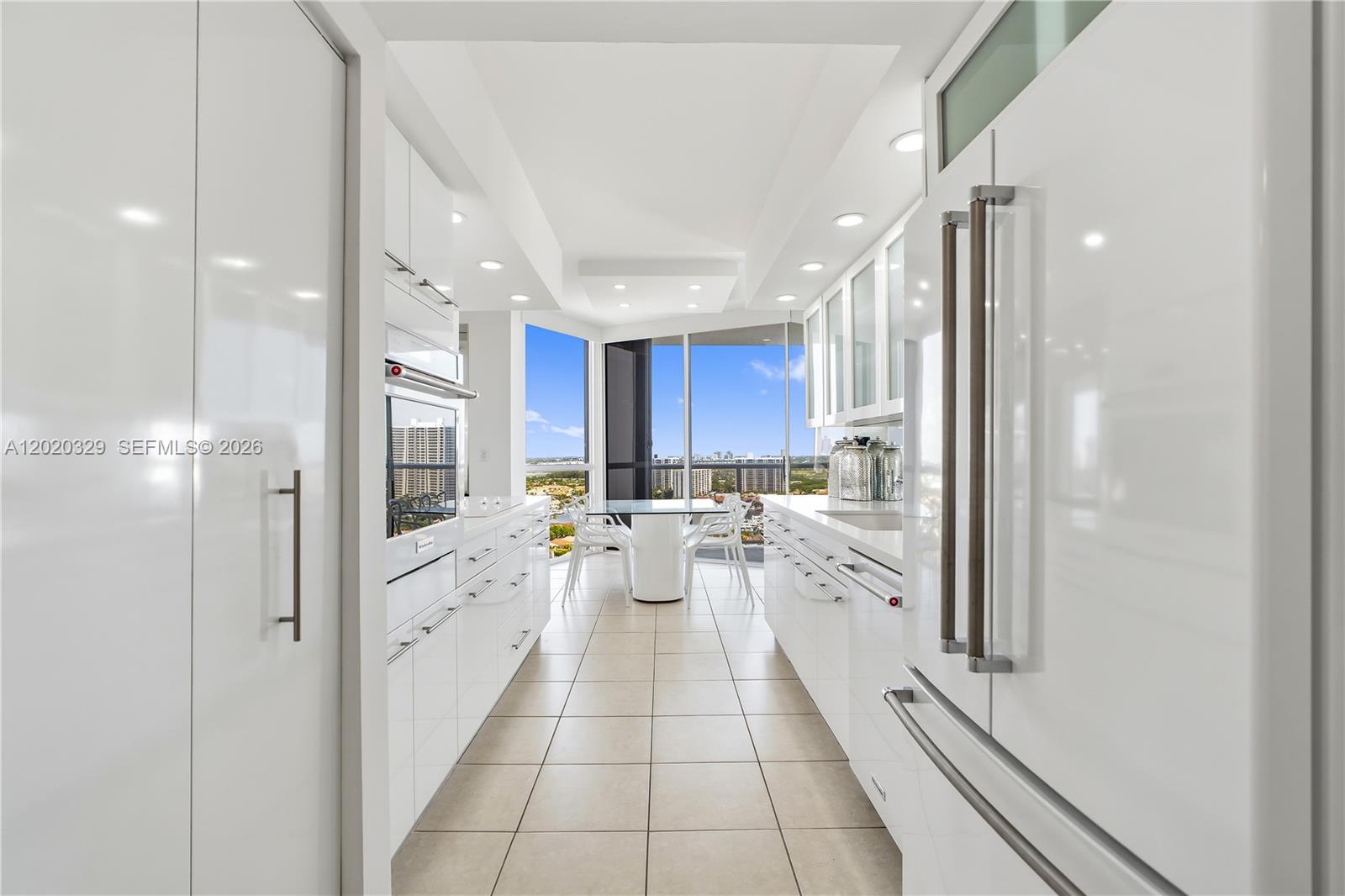 20281 E Country Clb Dr #2101 Aventura, FL 33180