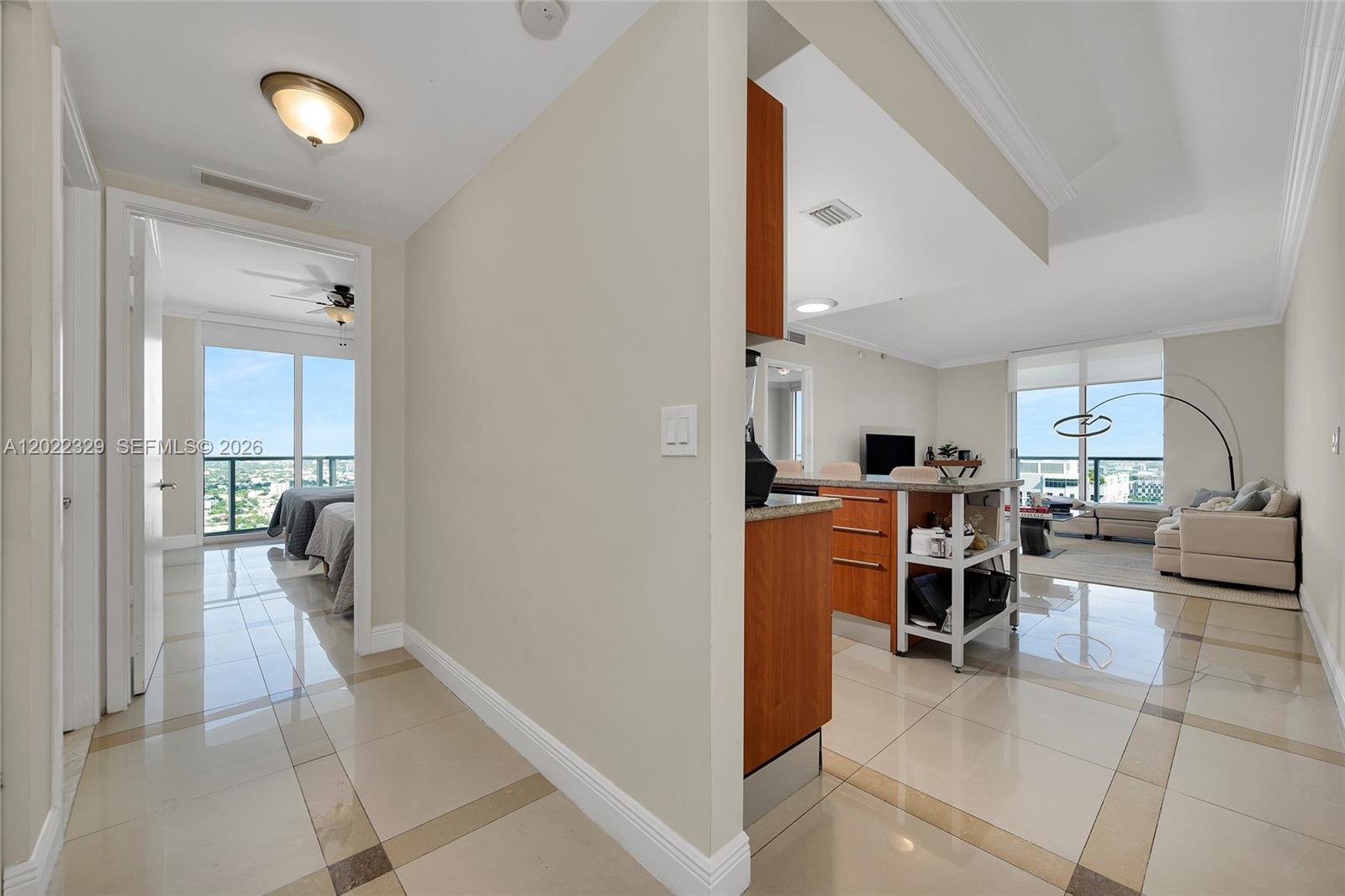 185 SW 7th St #4201 Miami, FL 33130