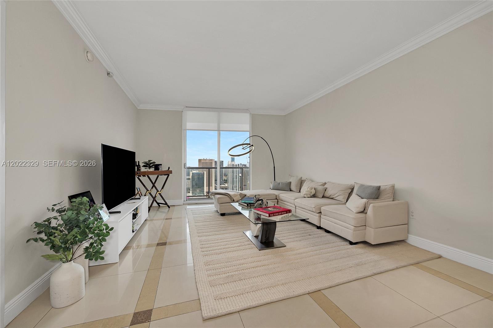185 SW 7th St #4201 Miami, FL 33130