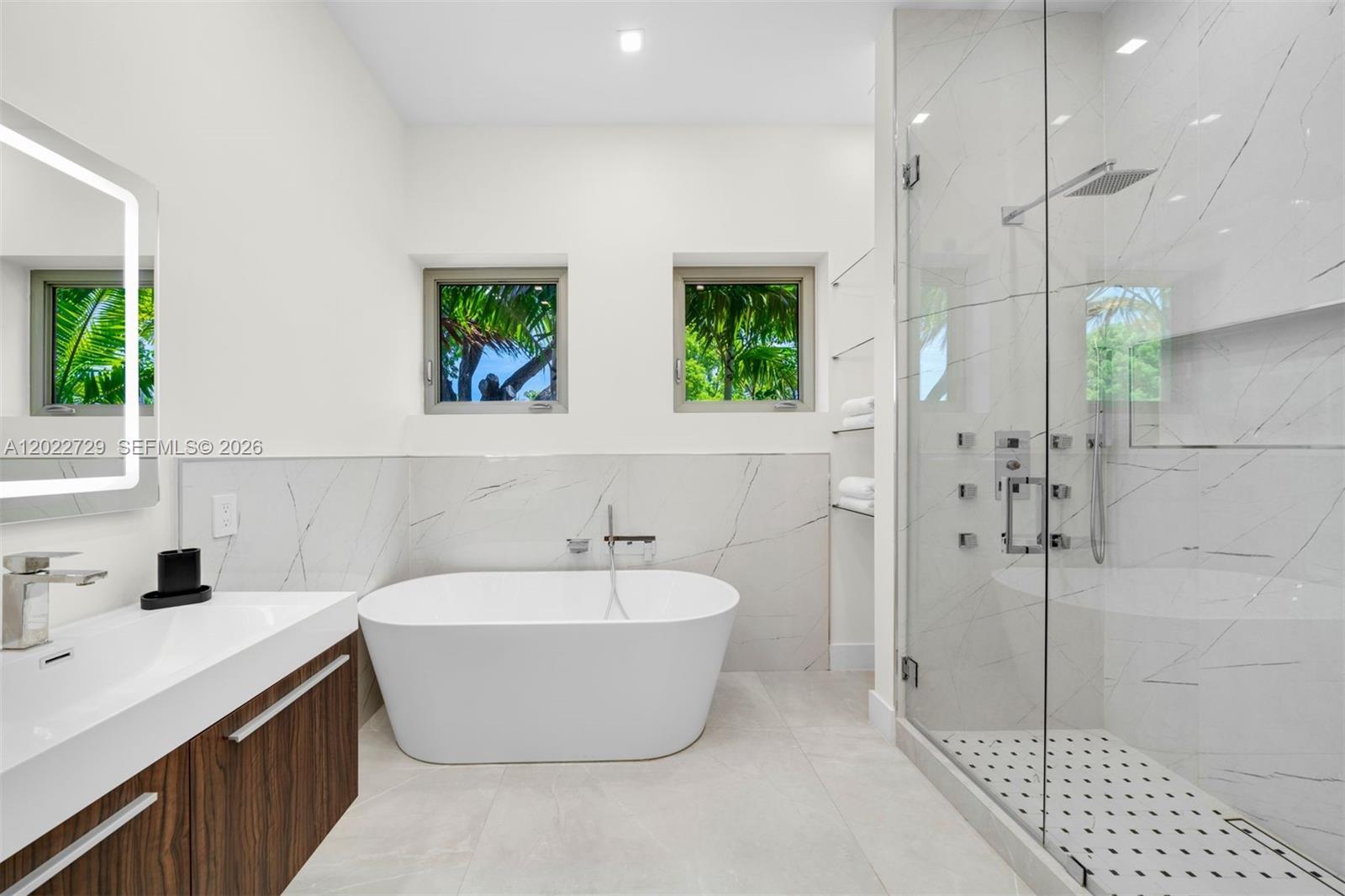 1201 W 47th St Miami Beach, FL 33140