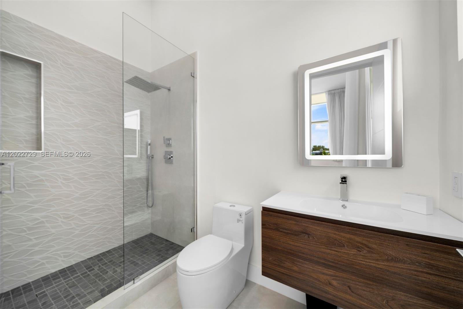 1201 W 47th St Miami Beach, FL 33140
