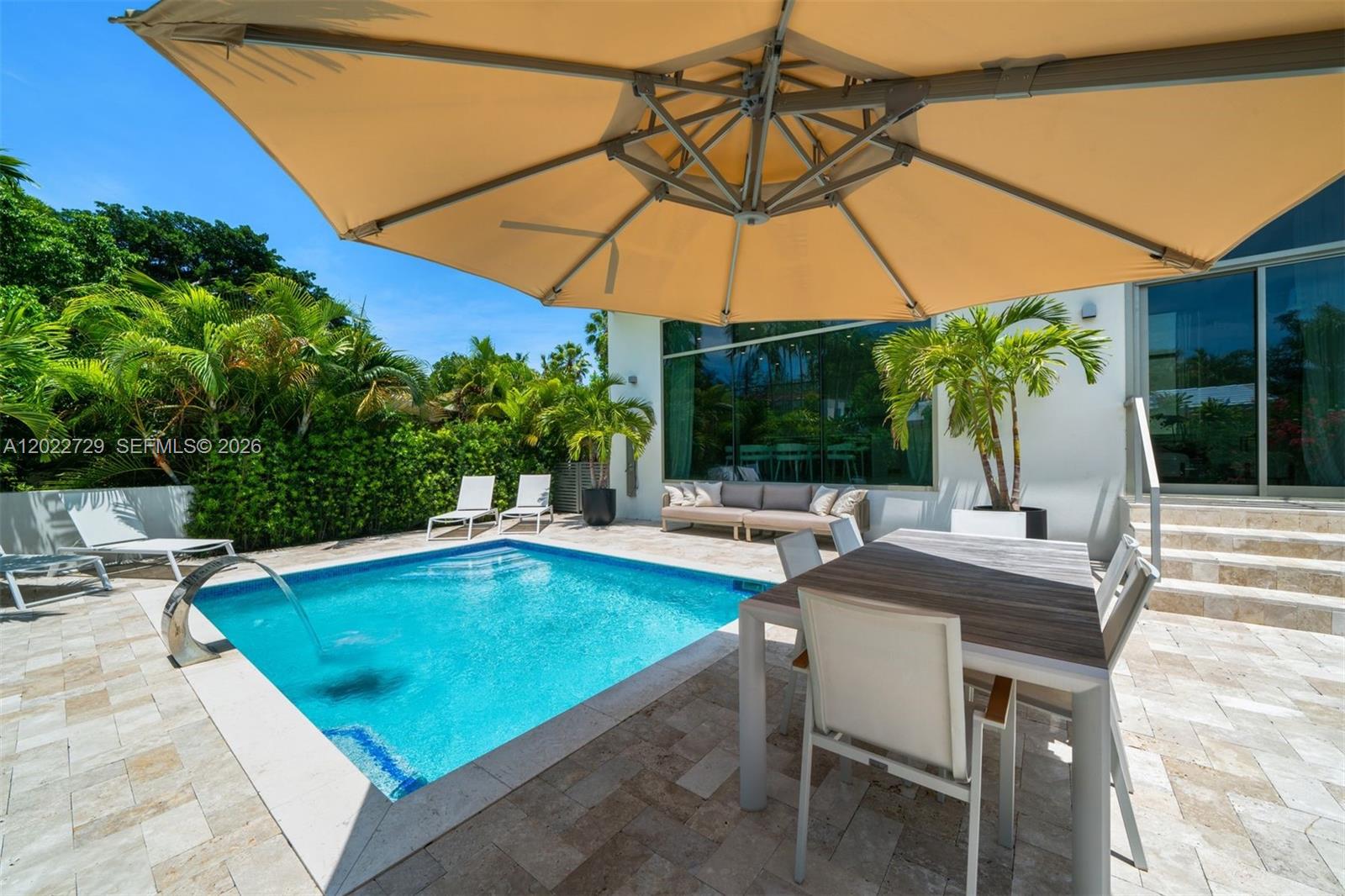 1201 W 47th St Miami Beach, FL 33140