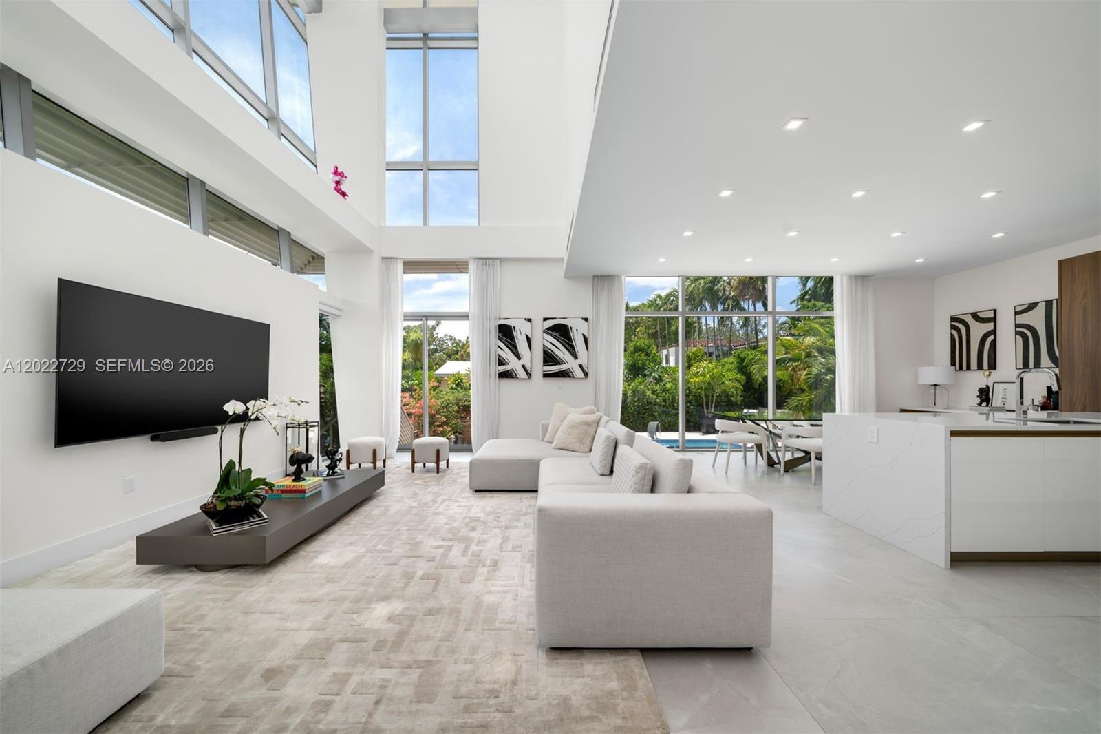 1201 W 47th St Miami Beach, FL 33140