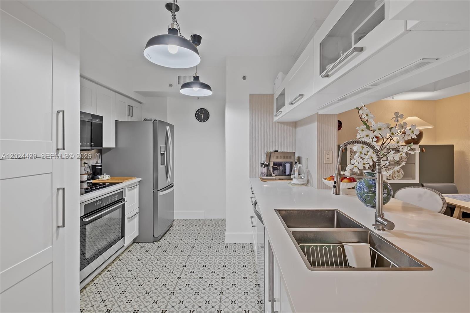 17145 N Bay Rd #4204 Sunny Isles Beach, FL 33160