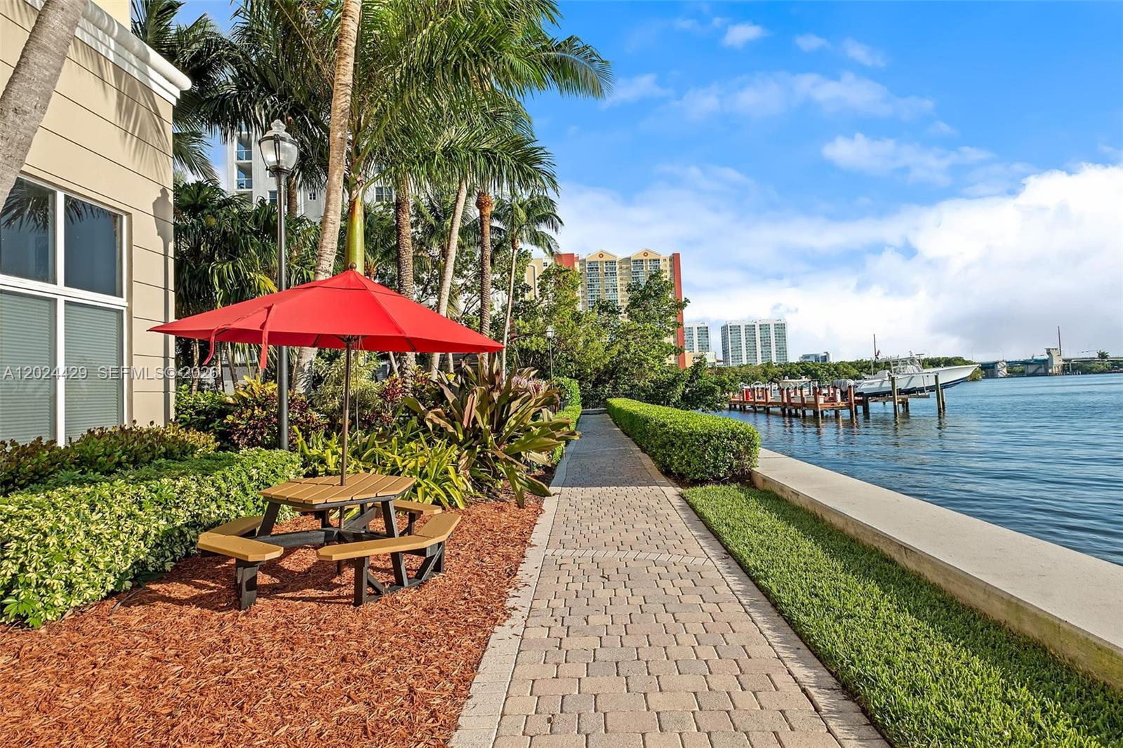 17145 N Bay Rd #4204 Sunny Isles Beach, FL 33160