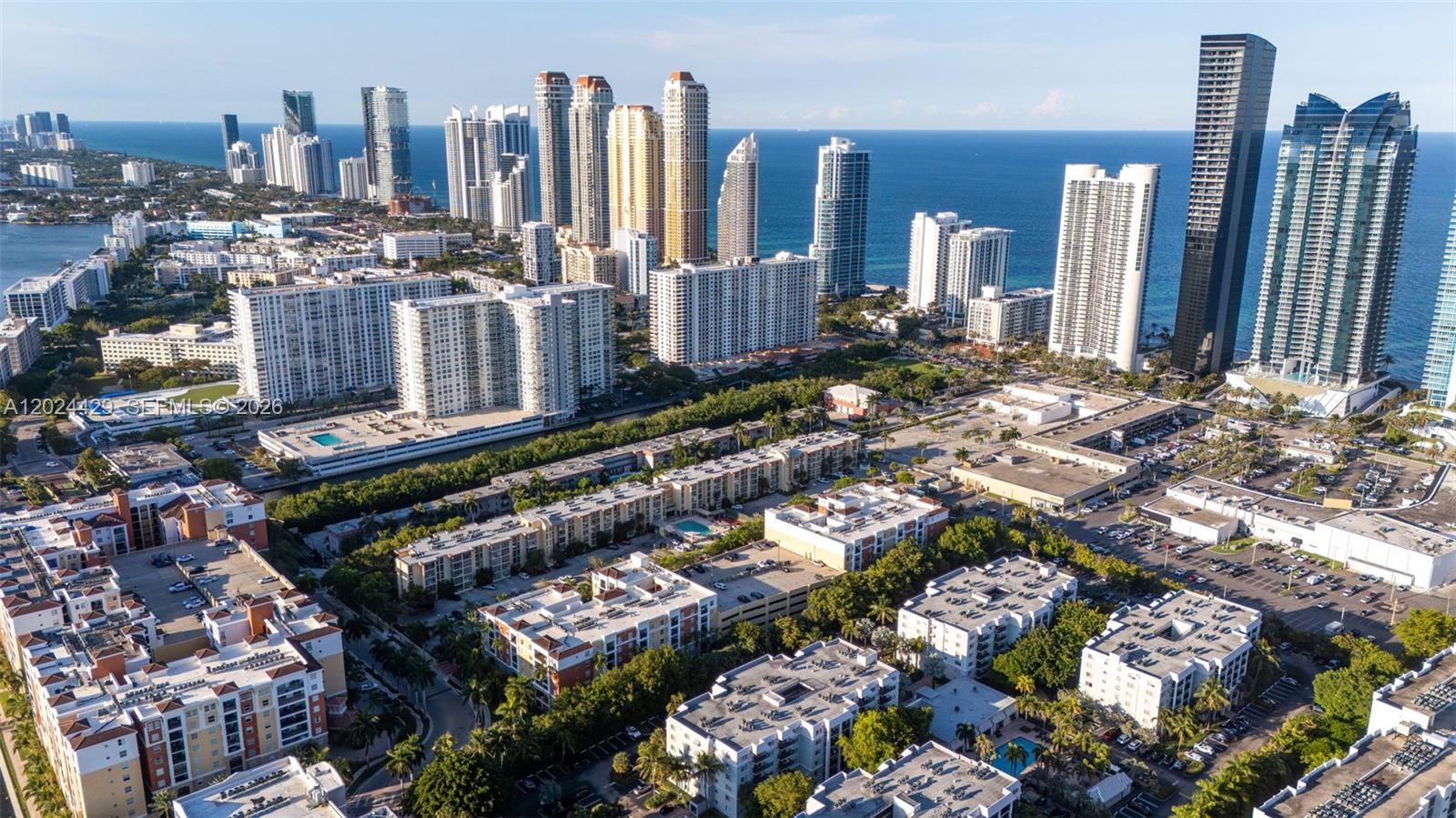 17145 N Bay Rd #4204 Sunny Isles Beach, FL 33160
