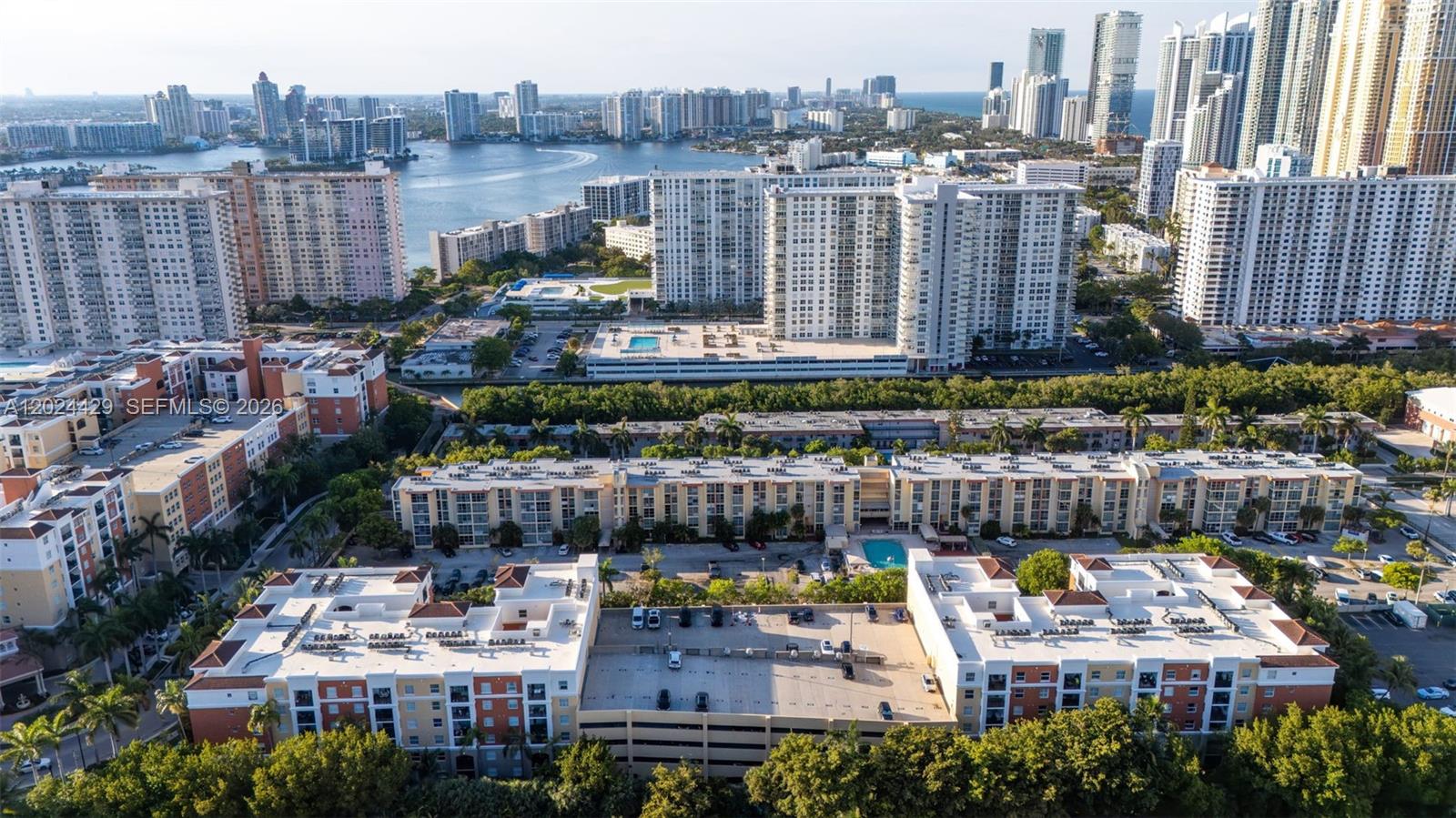 17145 N Bay Rd #4204 Sunny Isles Beach, FL 33160