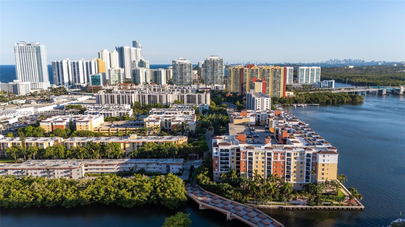 17145 N Bay Rd #4204 Sunny Isles Beach, FL 33160