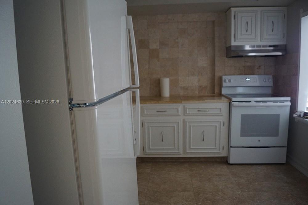 801 Three Iss Blvd #312 Hallandale Beach, FL 33009