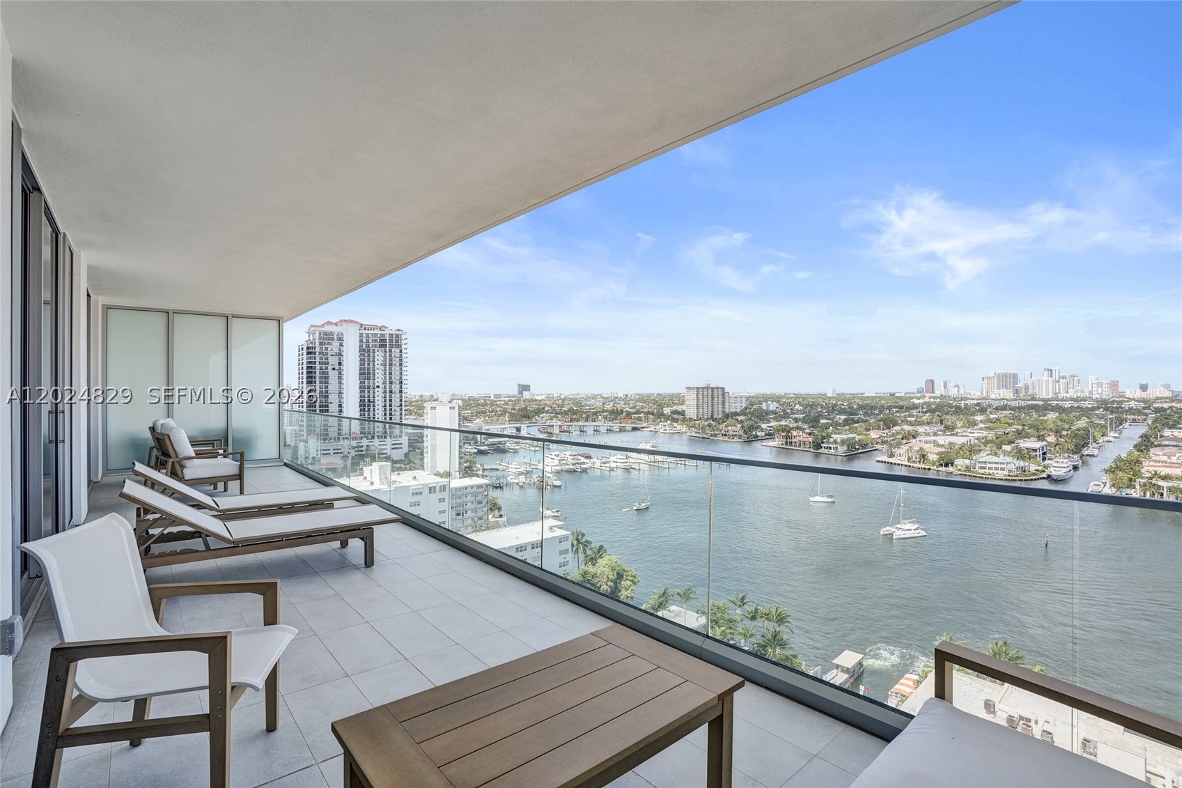 153 N Seabreeze Blvd #1403-S