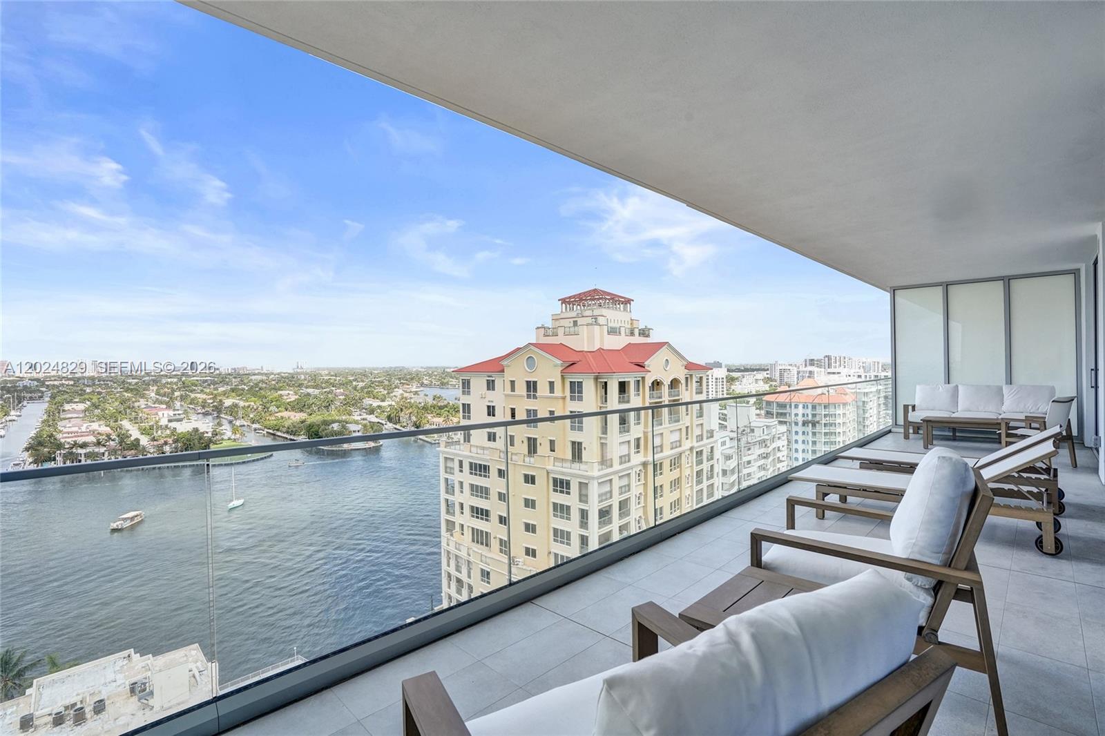 153 N Seabreeze #1403 Fort Lauderdale, FL 33304