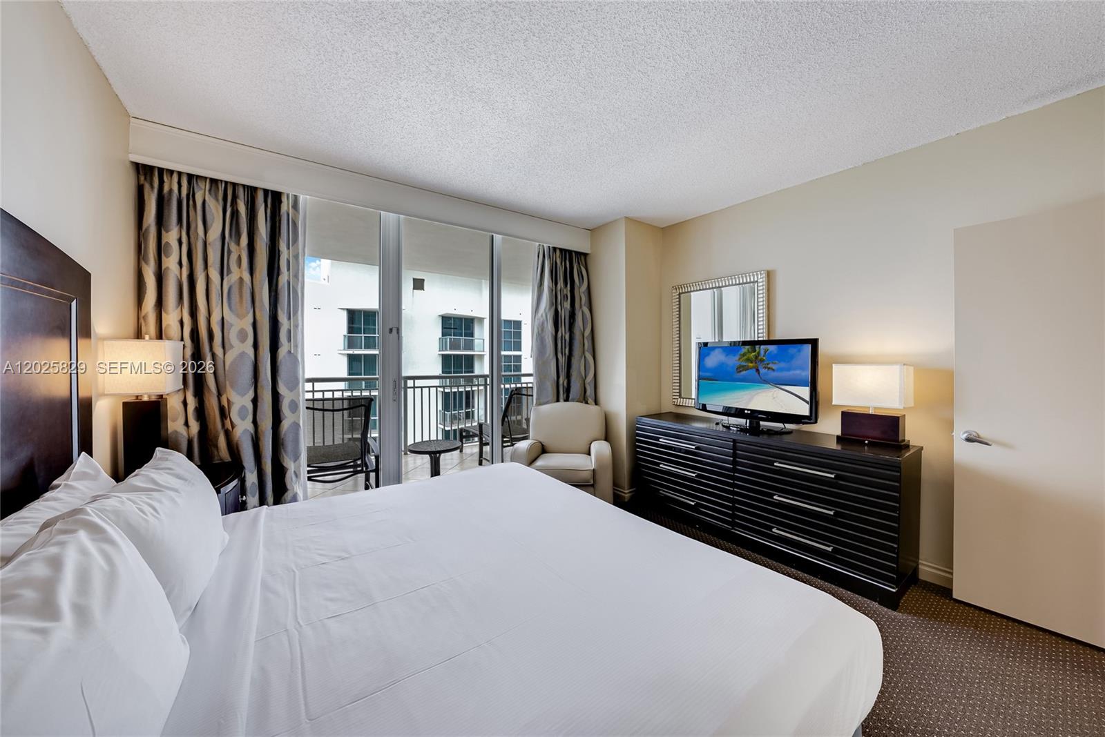 17375 Collins Ave #2403 Sunny Isles Beach, FL 33160